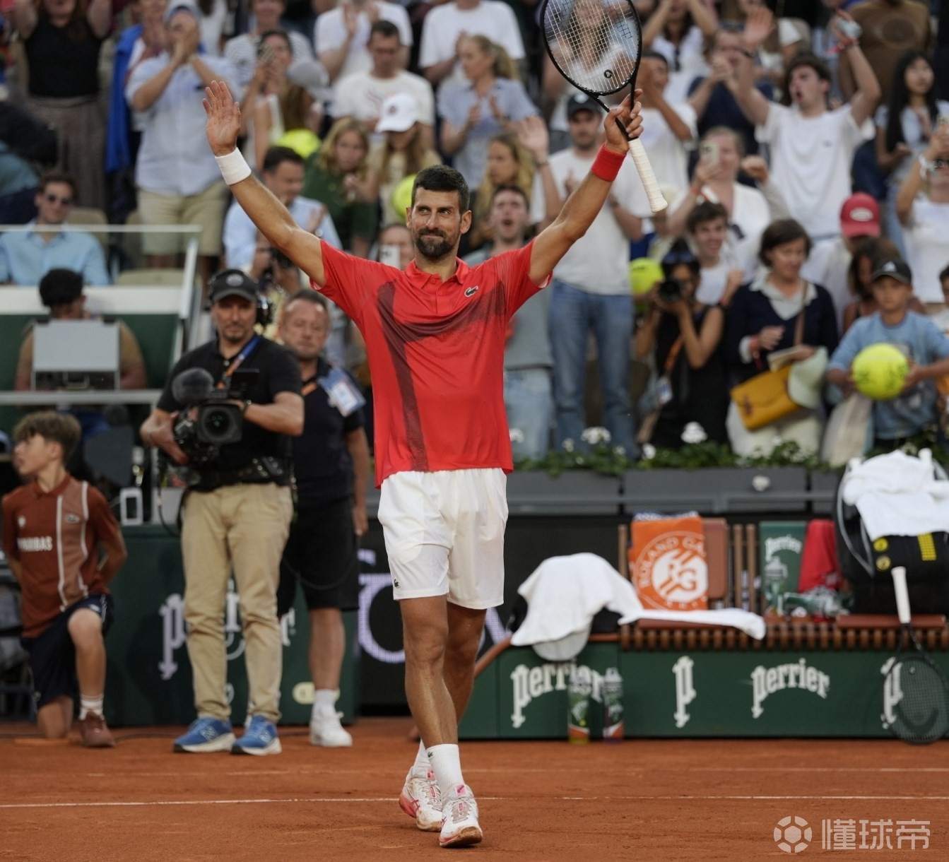 日本网球队鏖战世界网球队,德约科维奇打破历史纪录 日本网球队鏖战世界网球队,德约科维奇打破历史纪录