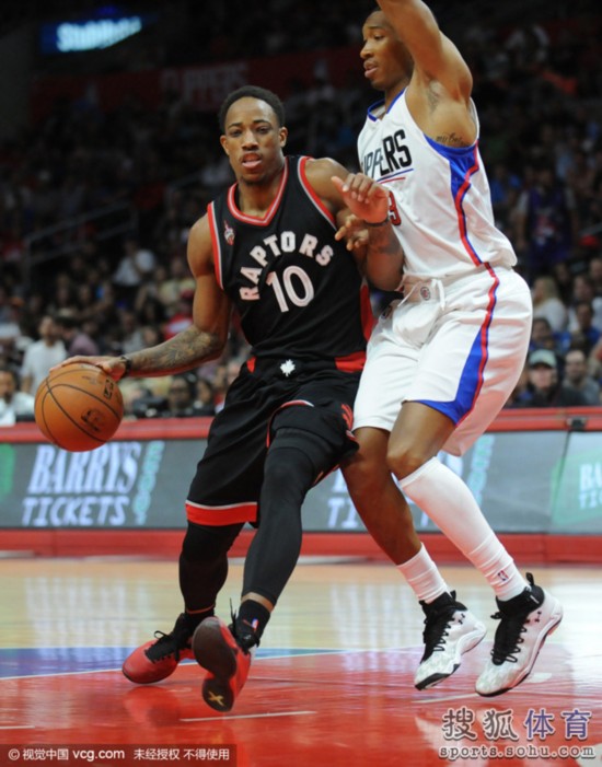 猛龙完胜山西队,保罗状态火热 猛龙完胜山西队,保罗状态火热