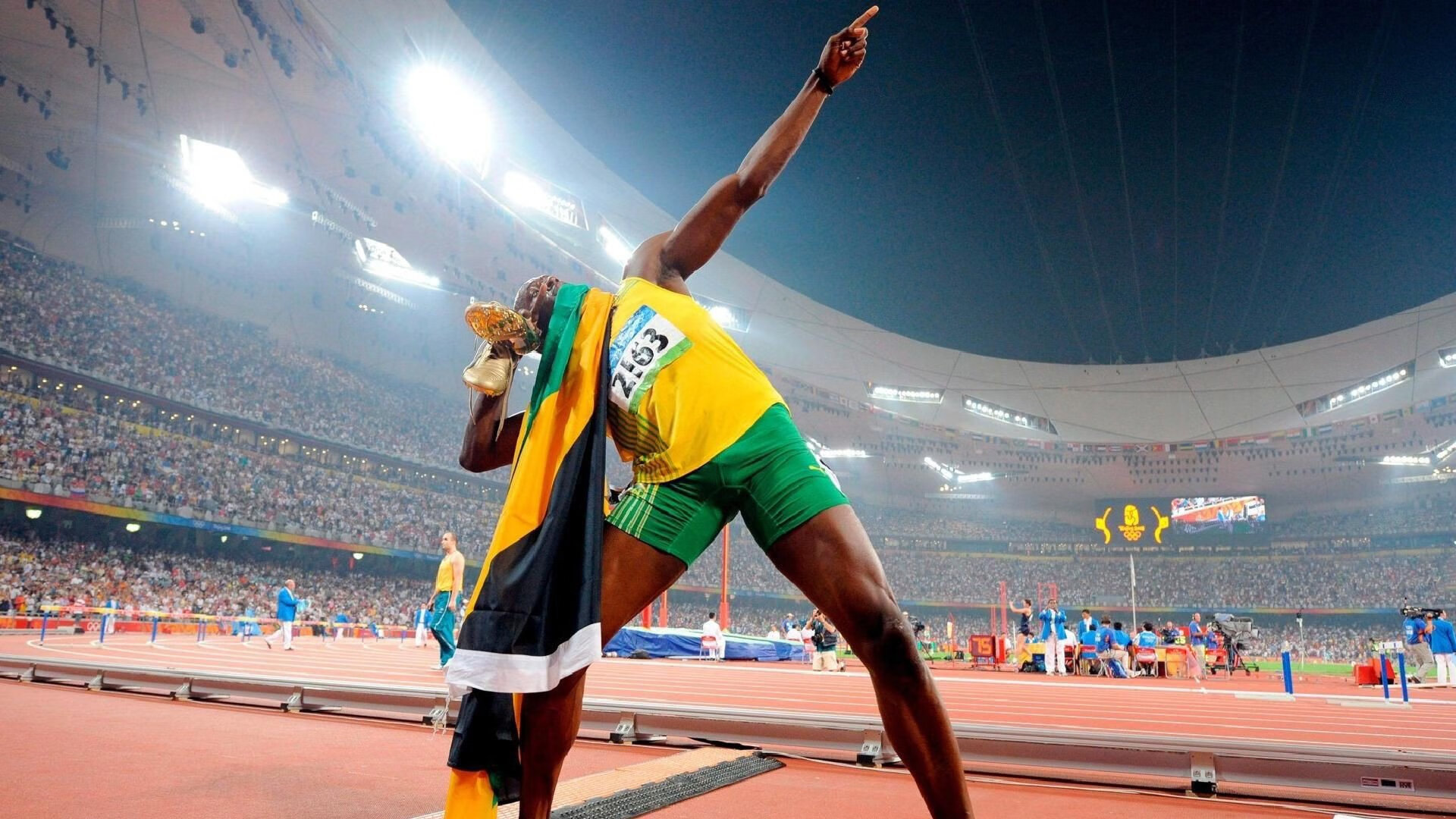 跨越大陆的纪录之夜，当厄瓜多尔的翅膀掠过雷恩，与门迪的无声轰鸣