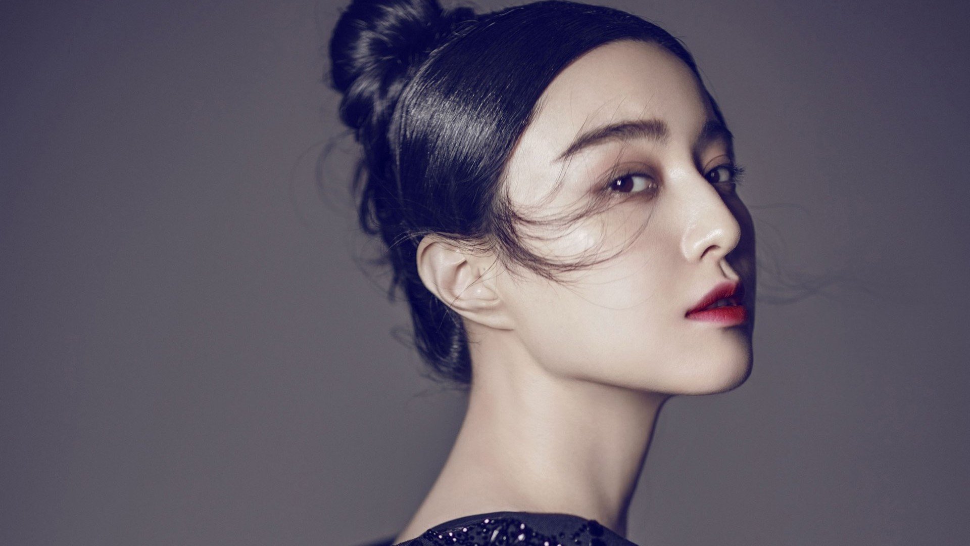 精密钟摆与蓝色风暴的博弈,欧冠生死战,瑞士式防守哲学如何全面压制曼城