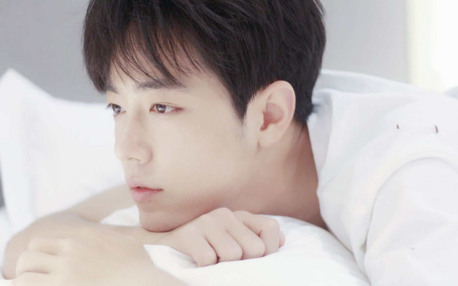 黄喜灿一锤定音!乌拉圭战术屠戮安哥拉,亚洲天王成致胜钥匙